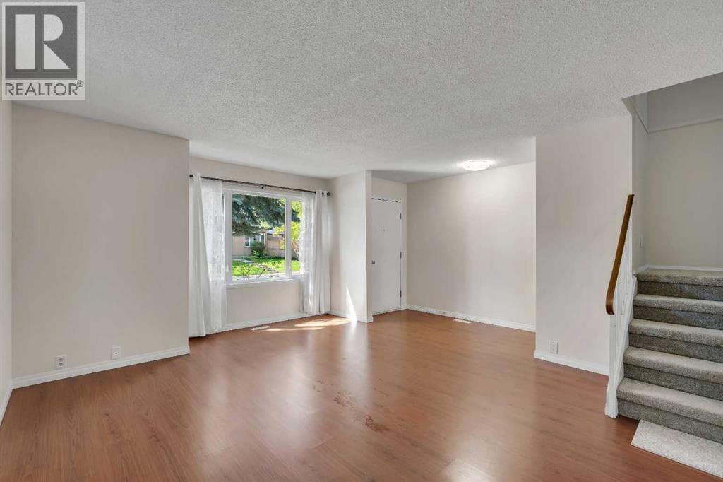 37, 630 Sabrina Road SW — photo 3