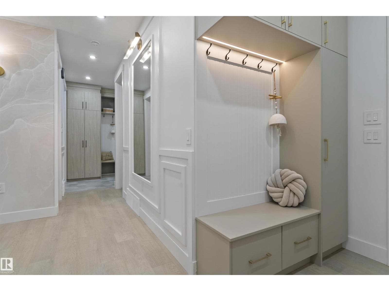 3305 CHICKADEE DR NW — photo 3
