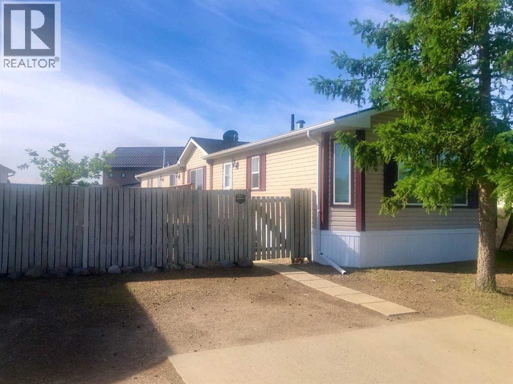 9 Driftwood Drive — photo 2