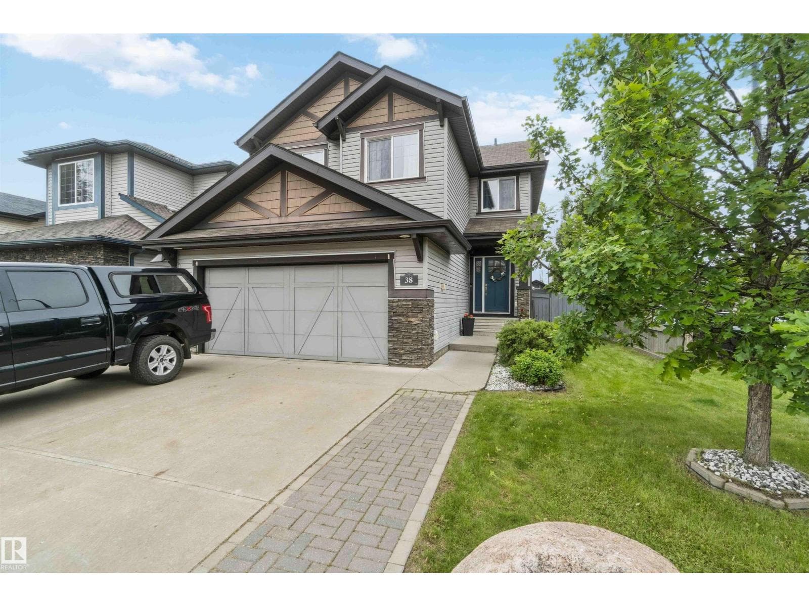 38 CRANSTON PL