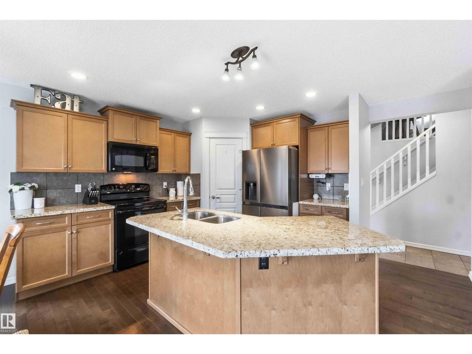 38 CRANSTON PL — photo 5