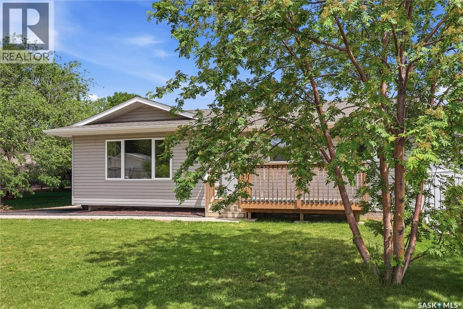 84 Byers CRESCENT
