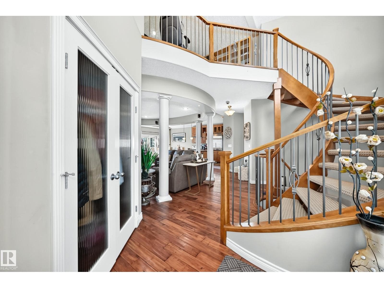 352 OZERNA RD NW — photo 4