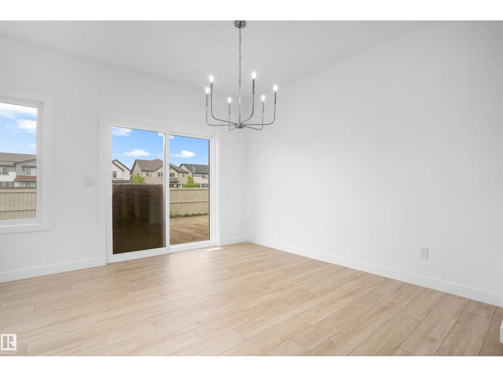 1058 CRISTALL CR SW — photo 5