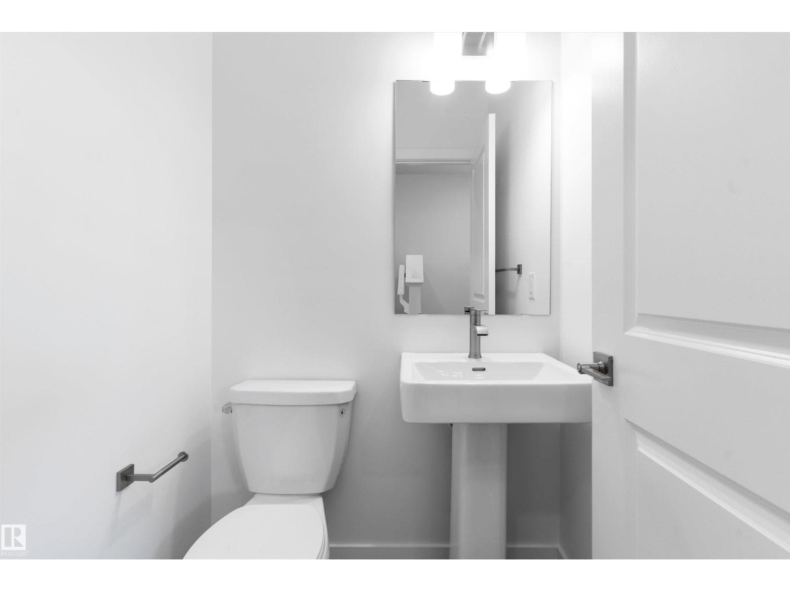 1058 CRISTALL CR SW — photo 4