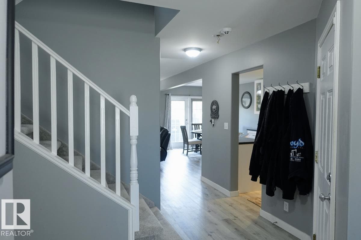 32 BRIDGEVIEW CR — photo 3