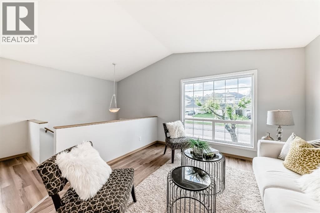118 Bridleridge Way SW — photo 4