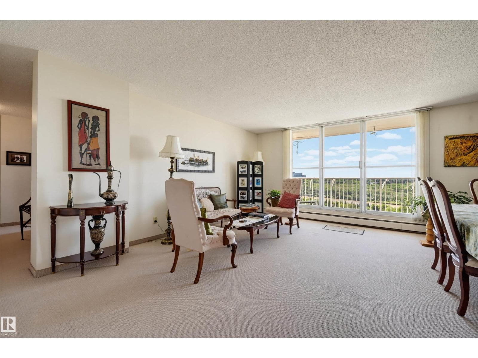 #1006 12141 JASPER AV NW — photo 4