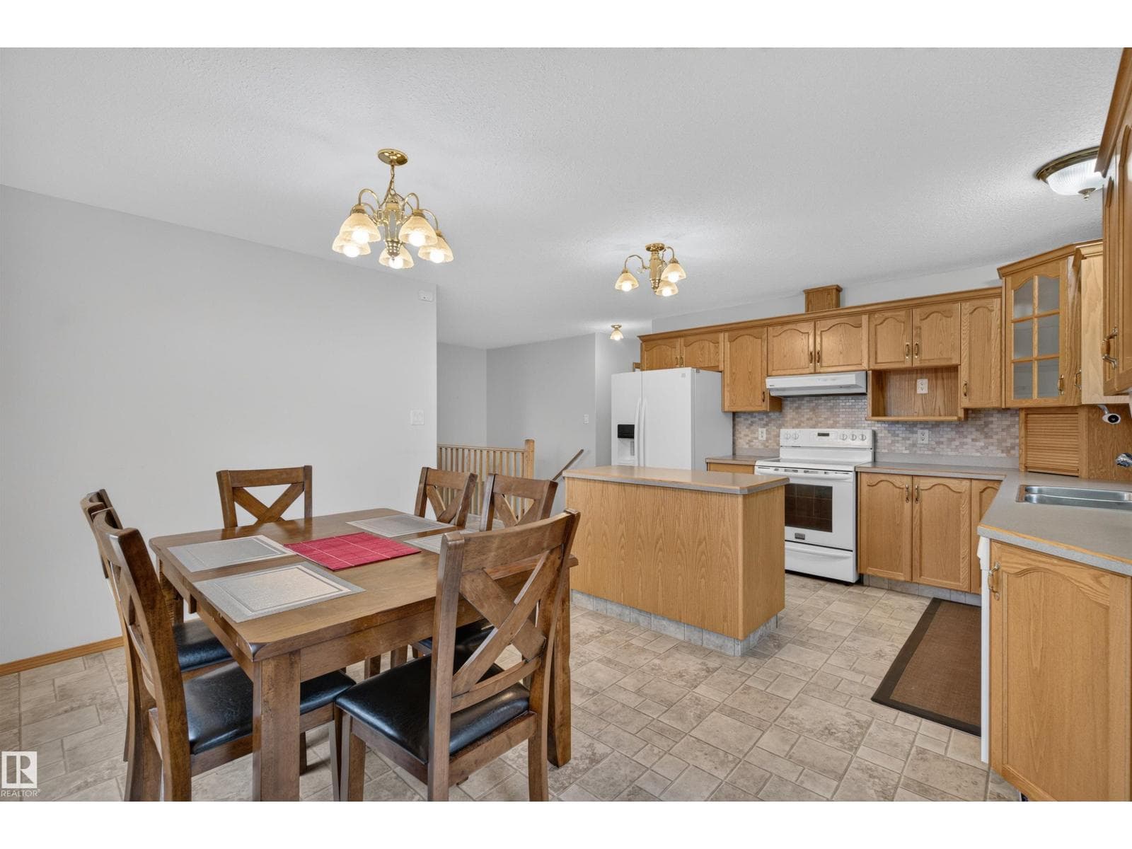 2403 3 AV — photo 2