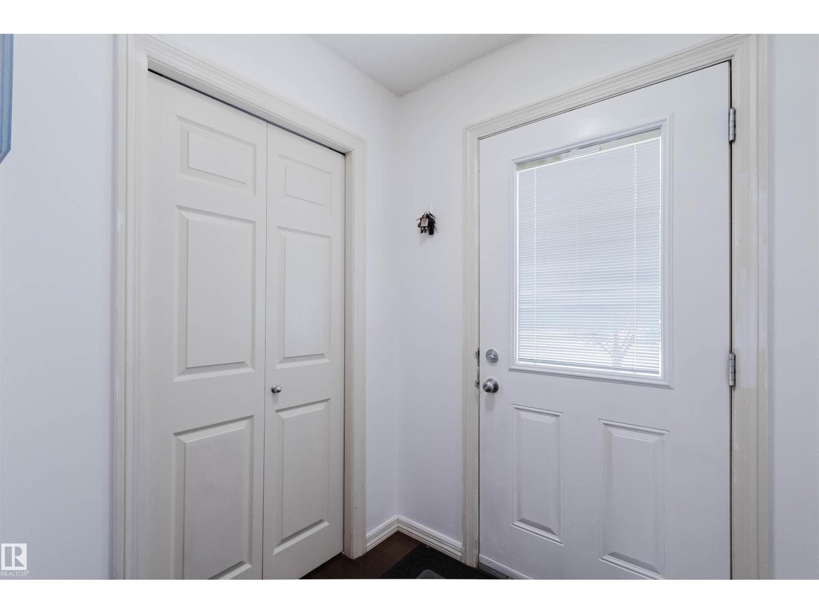 1289 CUNNINGHAM DR SW — photo 2