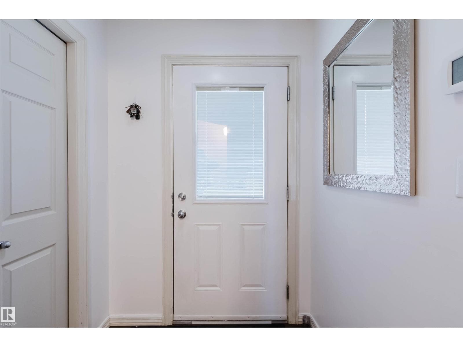 1289 CUNNINGHAM DR SW — photo 3