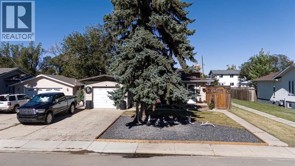 664 49 Avenue W — photo 2