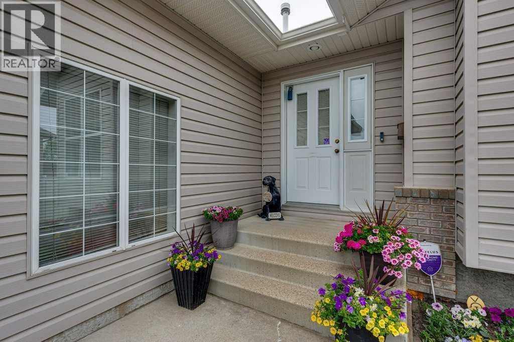 32 Duval Close — photo 3