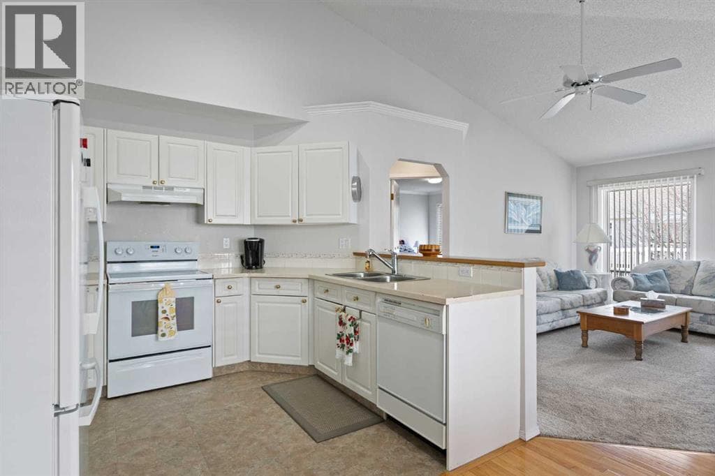 303 De Foras Close NW — photo 3