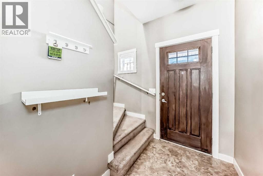 636 Skyview Ranch Grove NE — photo 4