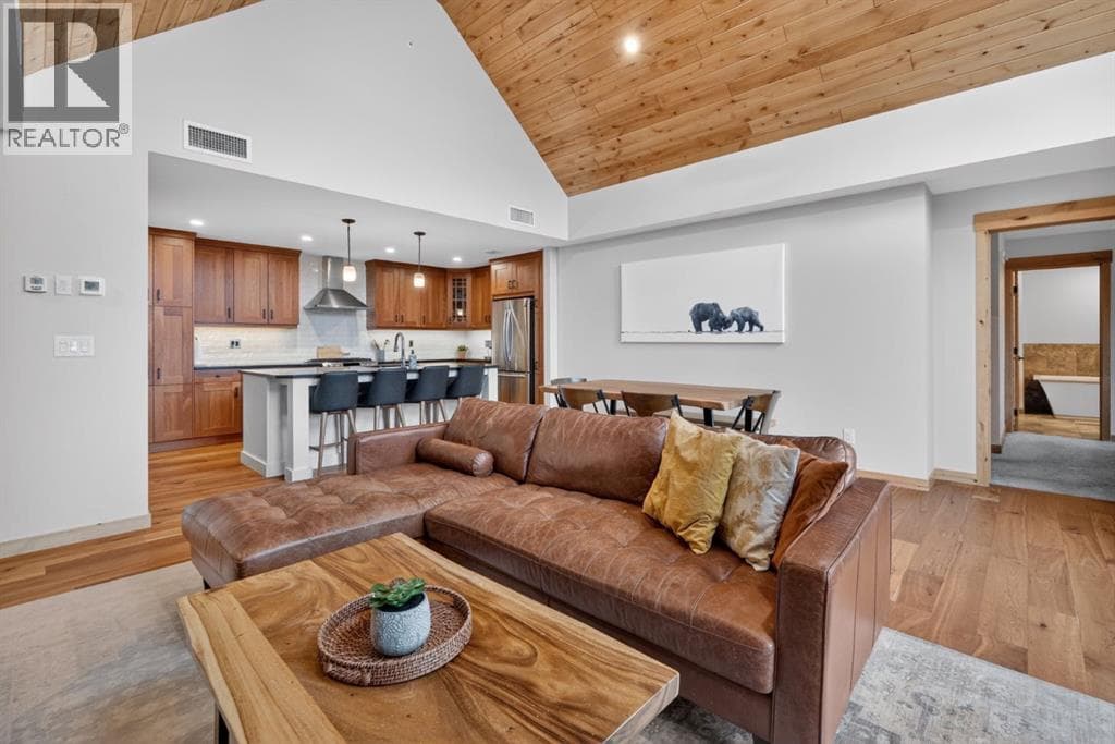 407, 707 Spring Creek Drive — photo 4