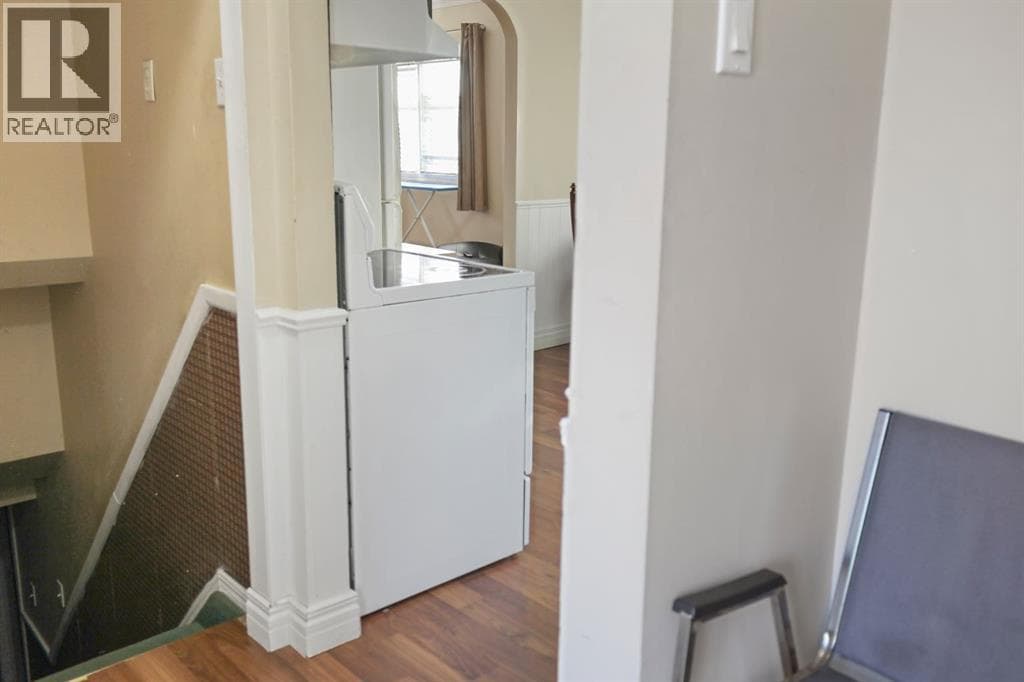 301 Waterloo Street — photo 3