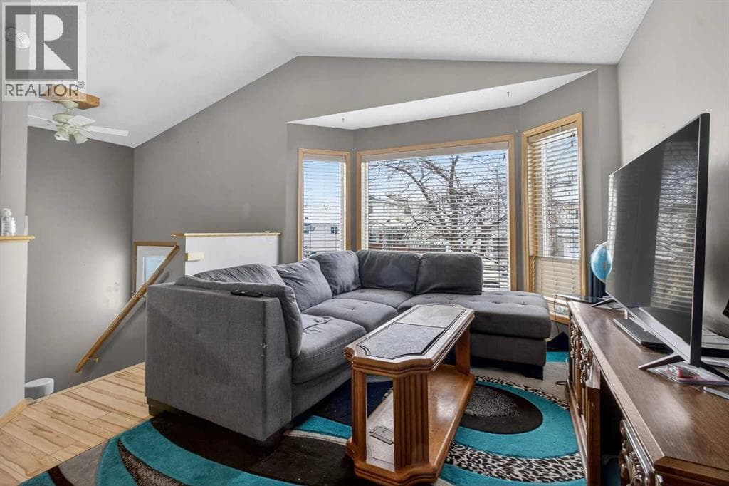 40 Erin Circle SE — photo 2