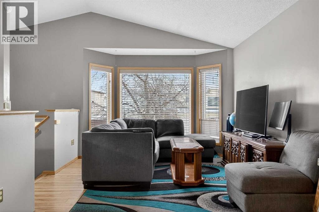 40 Erin Circle SE — photo 3