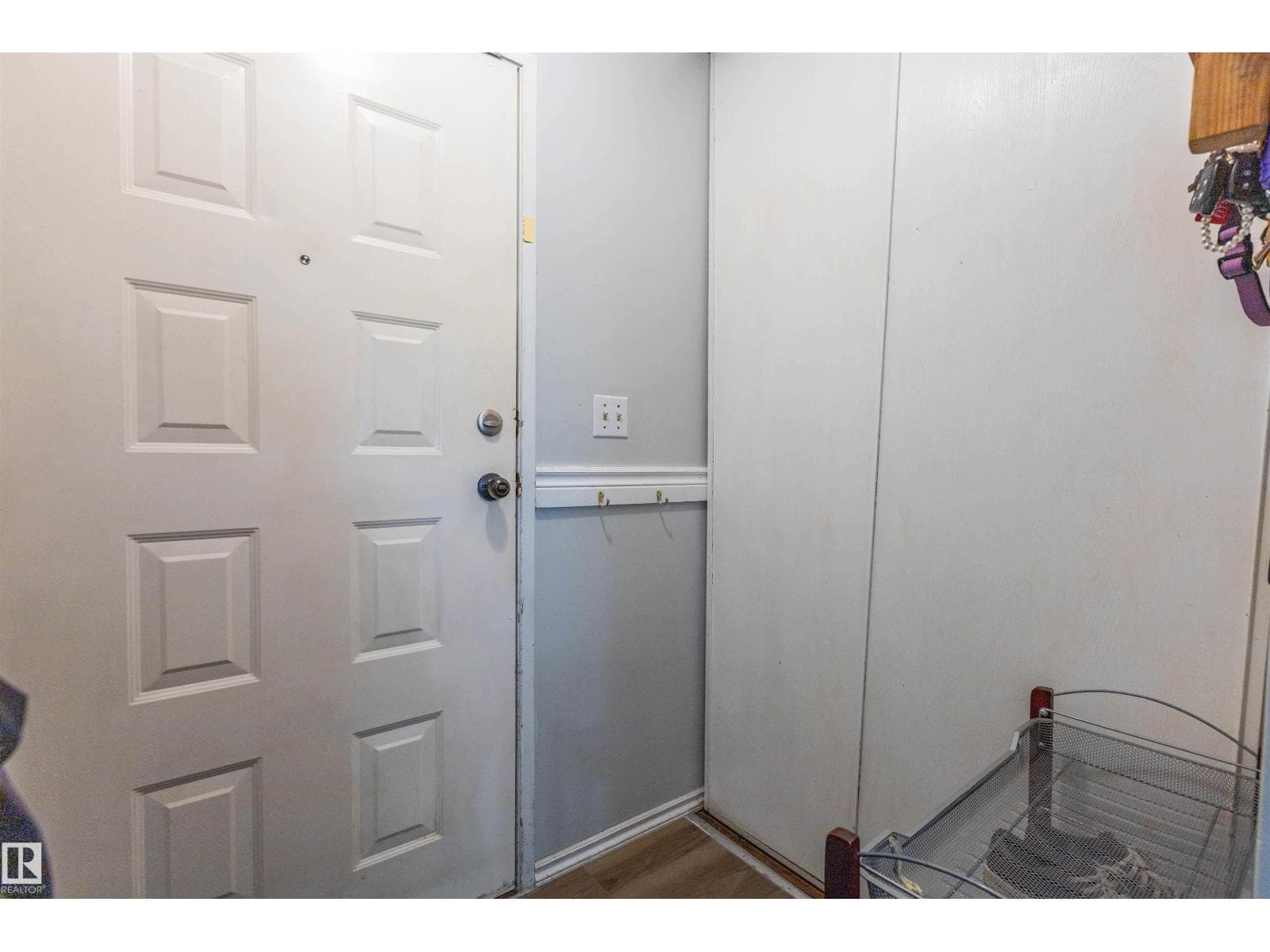 10722 98 AV — photo 3