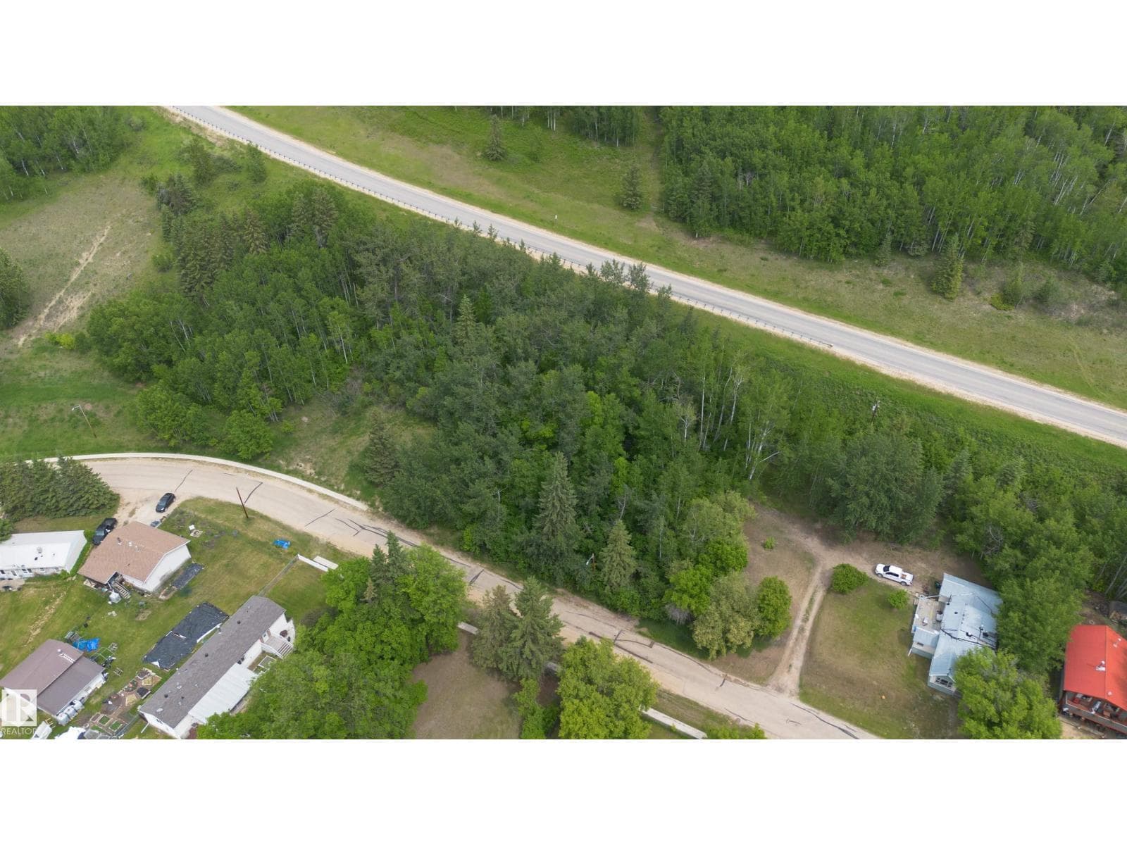 29 Crescent DR — photo 3