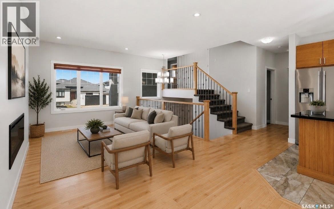 175 Gillies LANE — photo 3