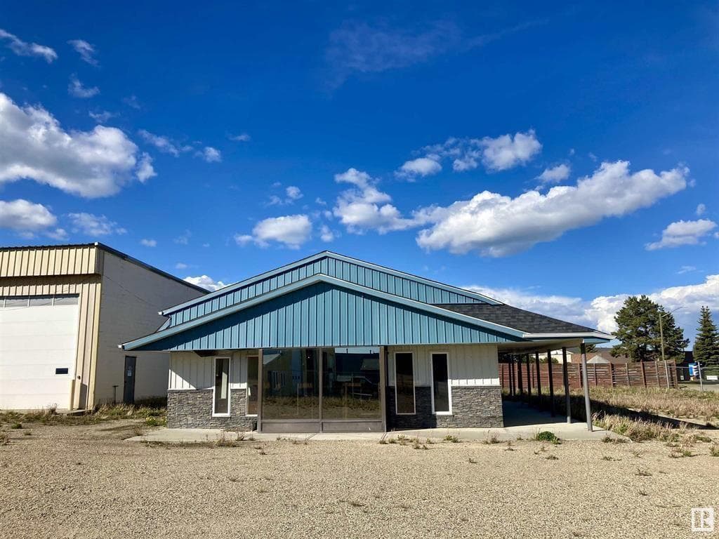 5424  53 Ave (Lot 8) — photo 3