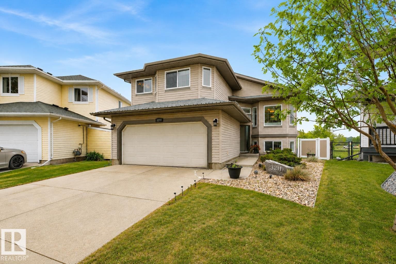 3211 47 ST