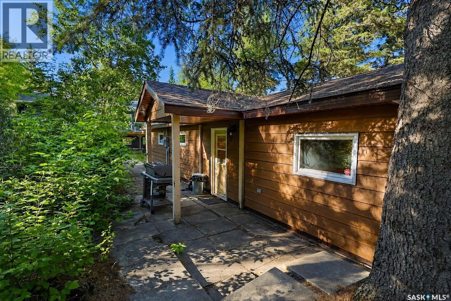 183 Carwin Park DRIVE — photo 4