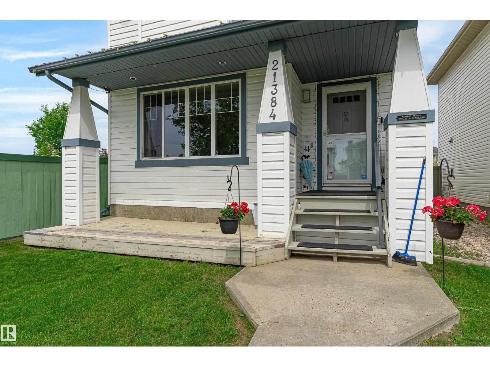 21384 88 AV NW — photo 4