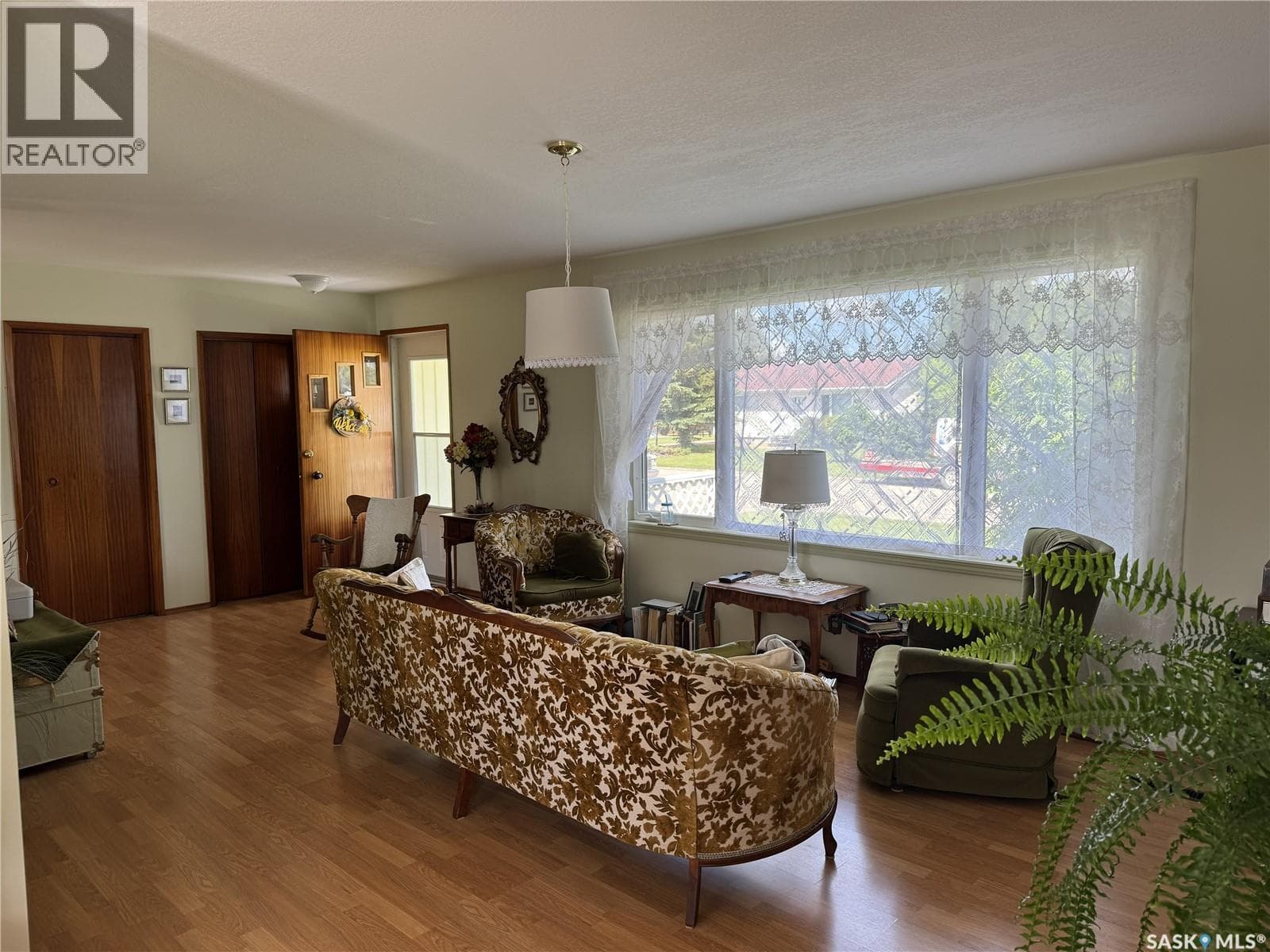 107 Downey STREET — photo 2