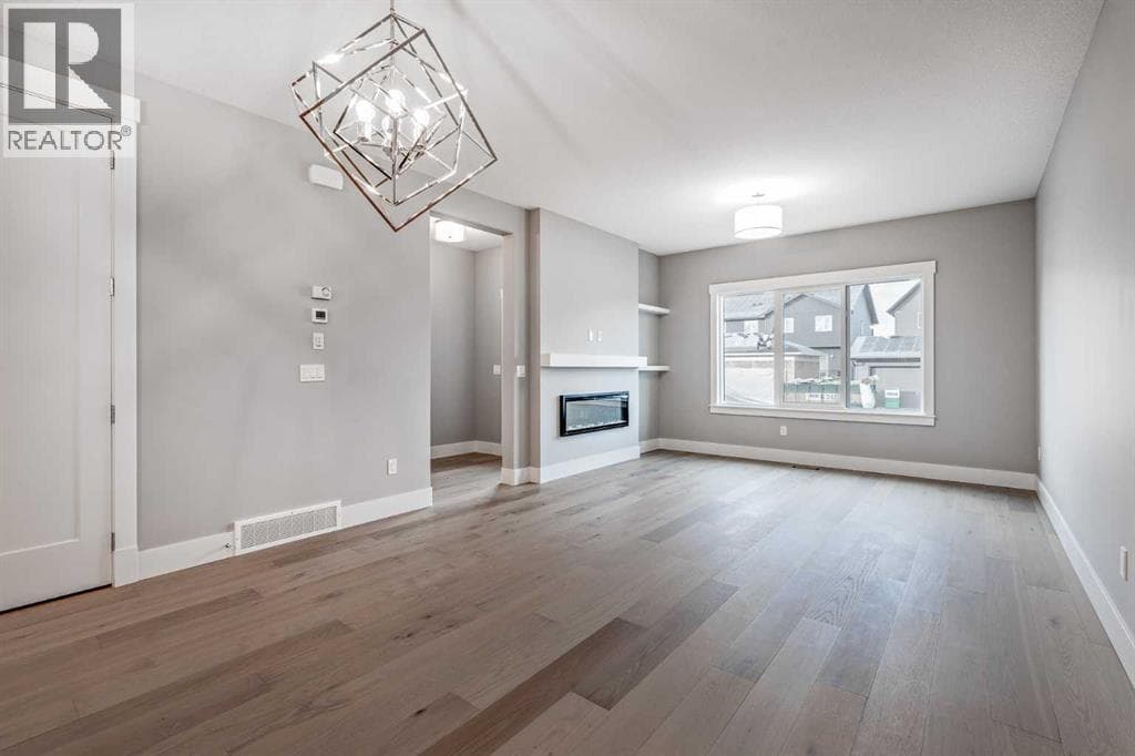 3 bed 3 bath single family at 925 Reynolds Lane SW — $679,800 — photo 11