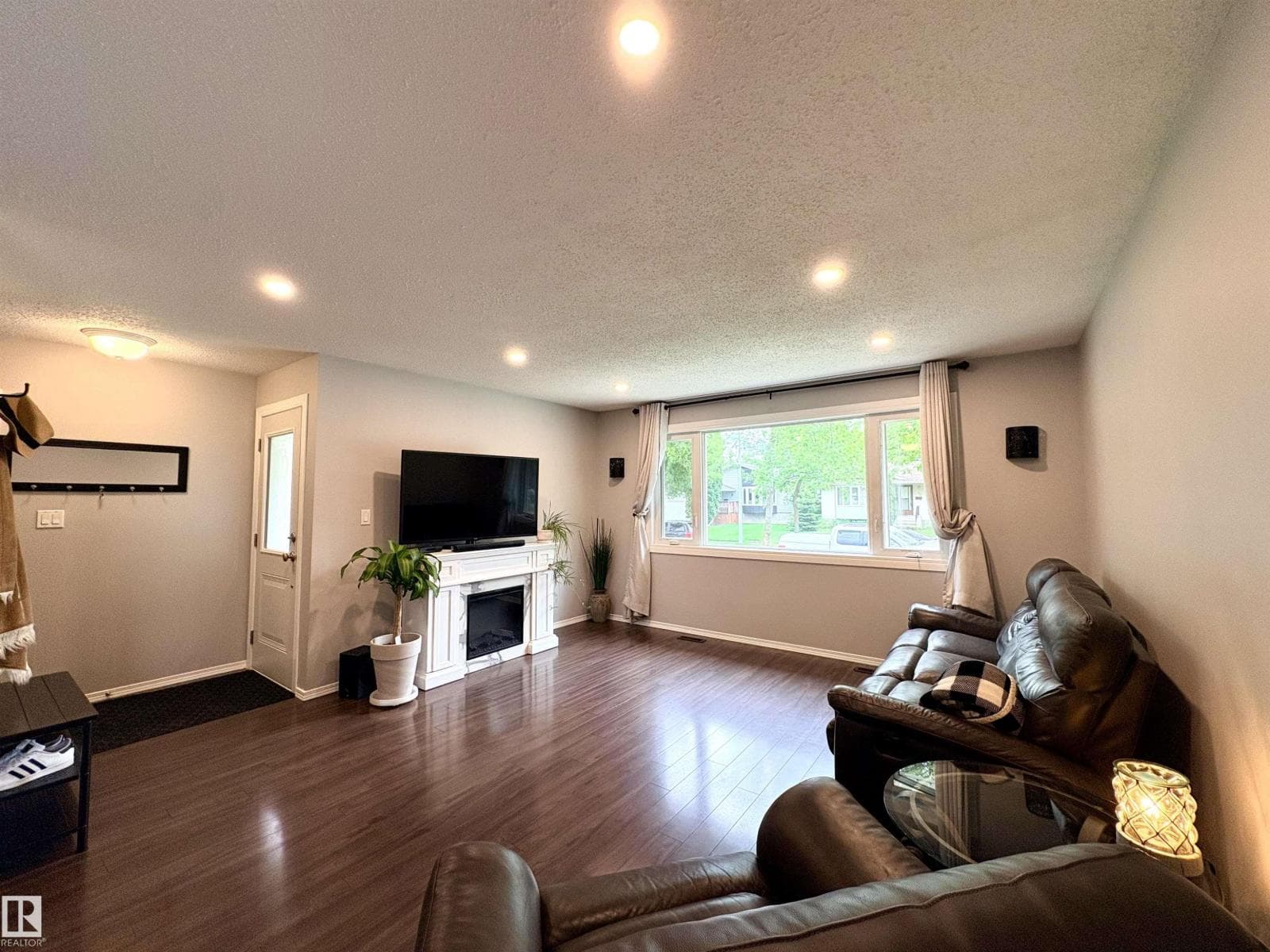 41 ABBEY CR — photo 5