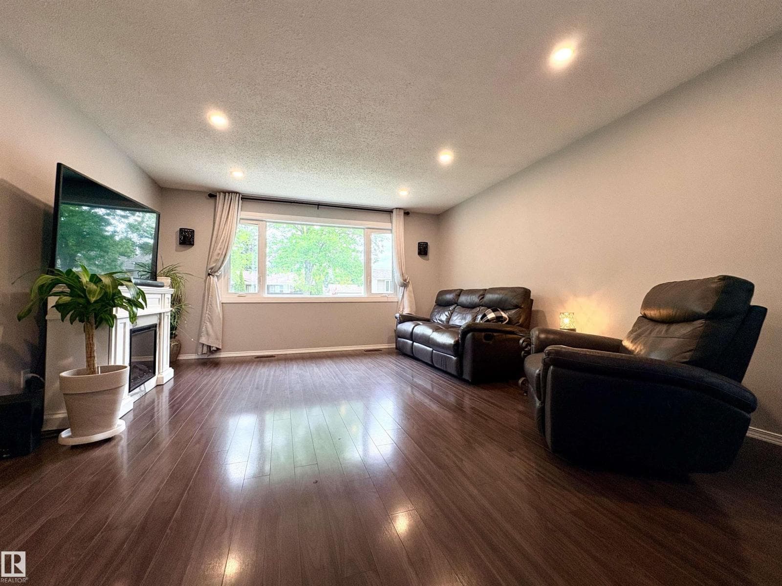 41 ABBEY CR — photo 4