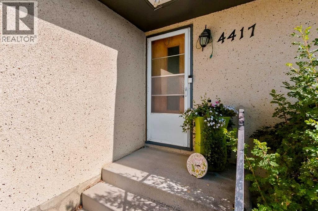 4417 55 Avenue — photo 3