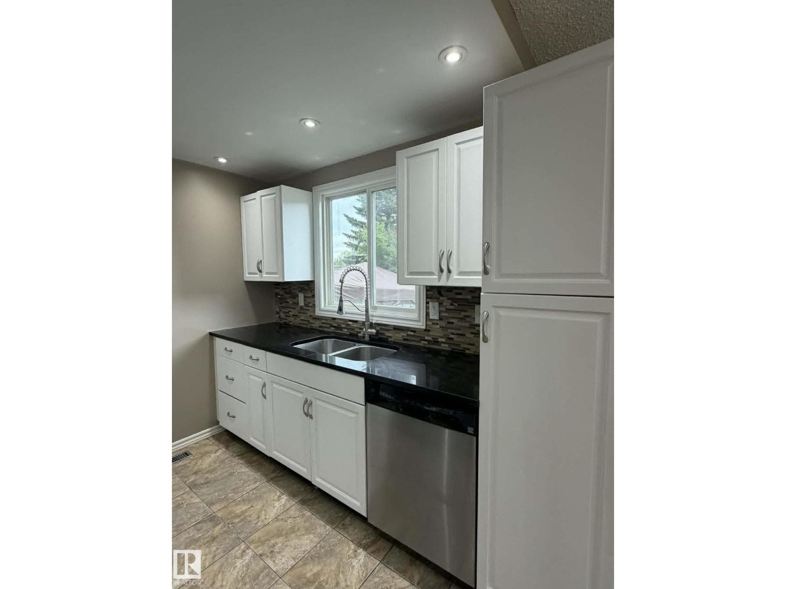#6624 178 ST NW — photo 4