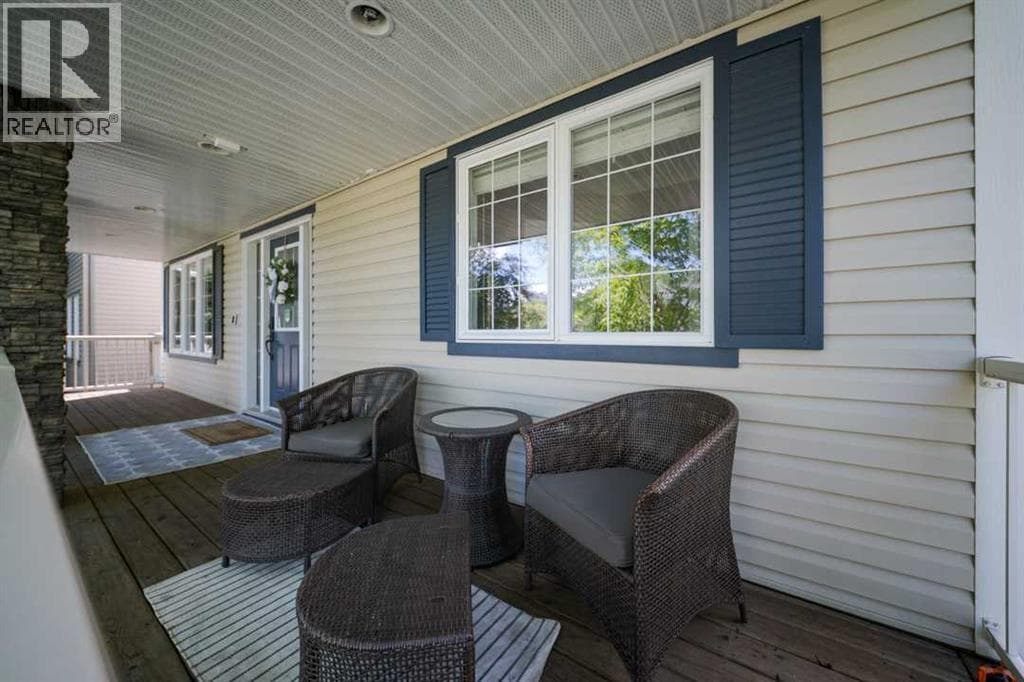 124 Woodpecker Way — photo 2