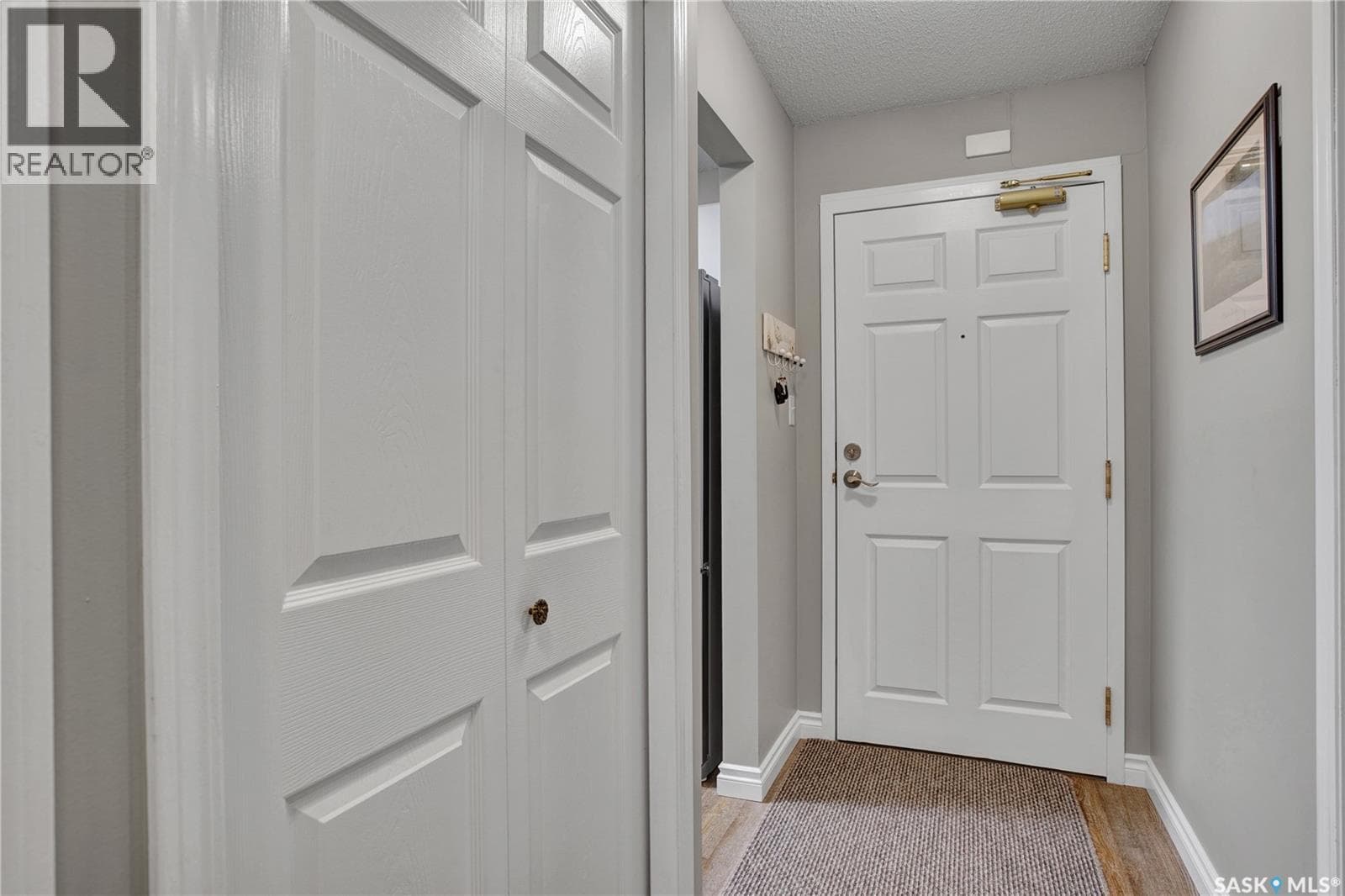 203 206 Pioneer PLACE — photo 3