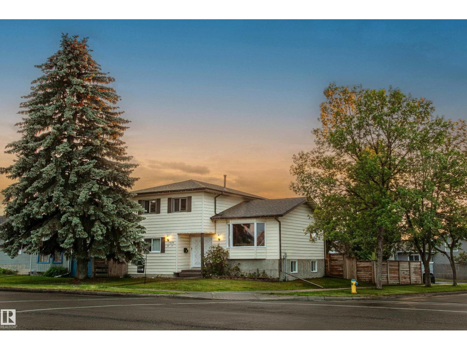 17828 91 ST NW