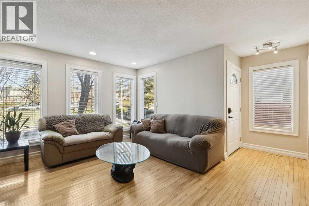 37 Ranch Glen Drive NW — photo 3