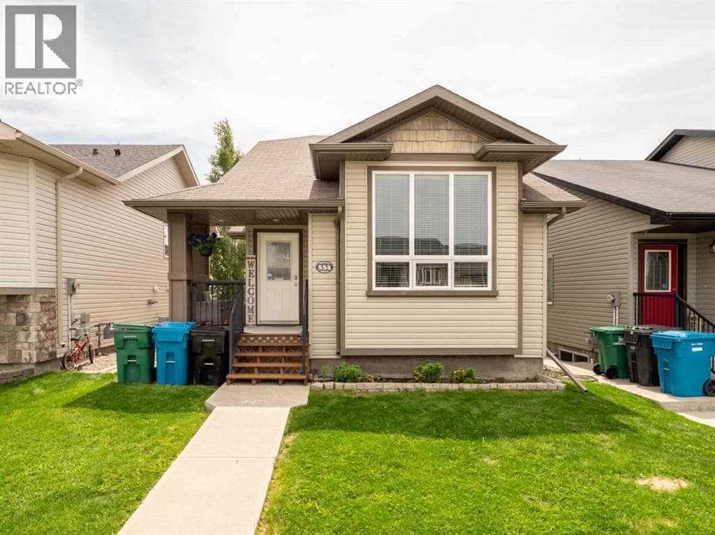 554 Margaret Sutherland Crescent N