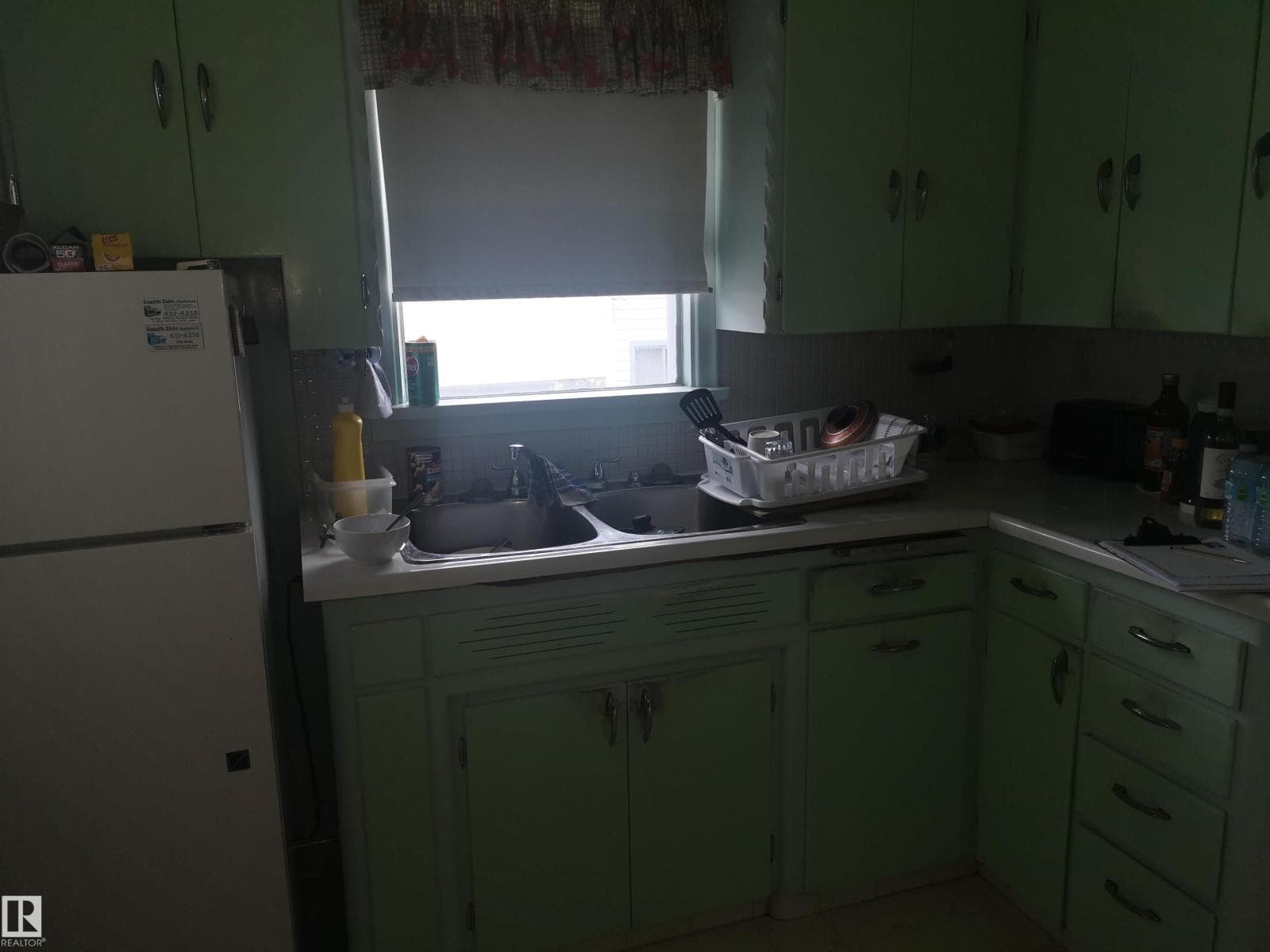 8751 76 AV NW NW — photo 3