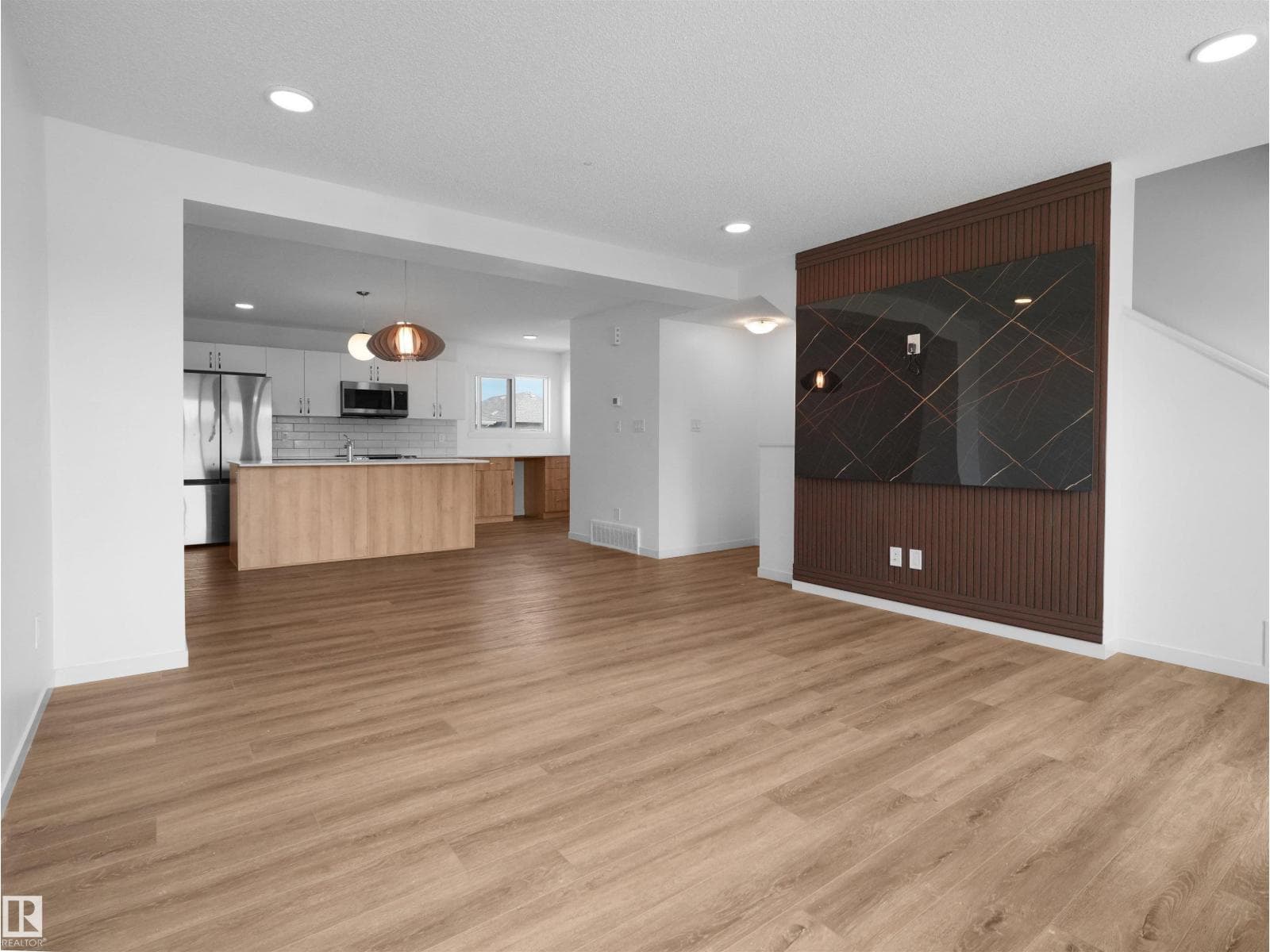 1230 ASTER BV NW — photo 4
