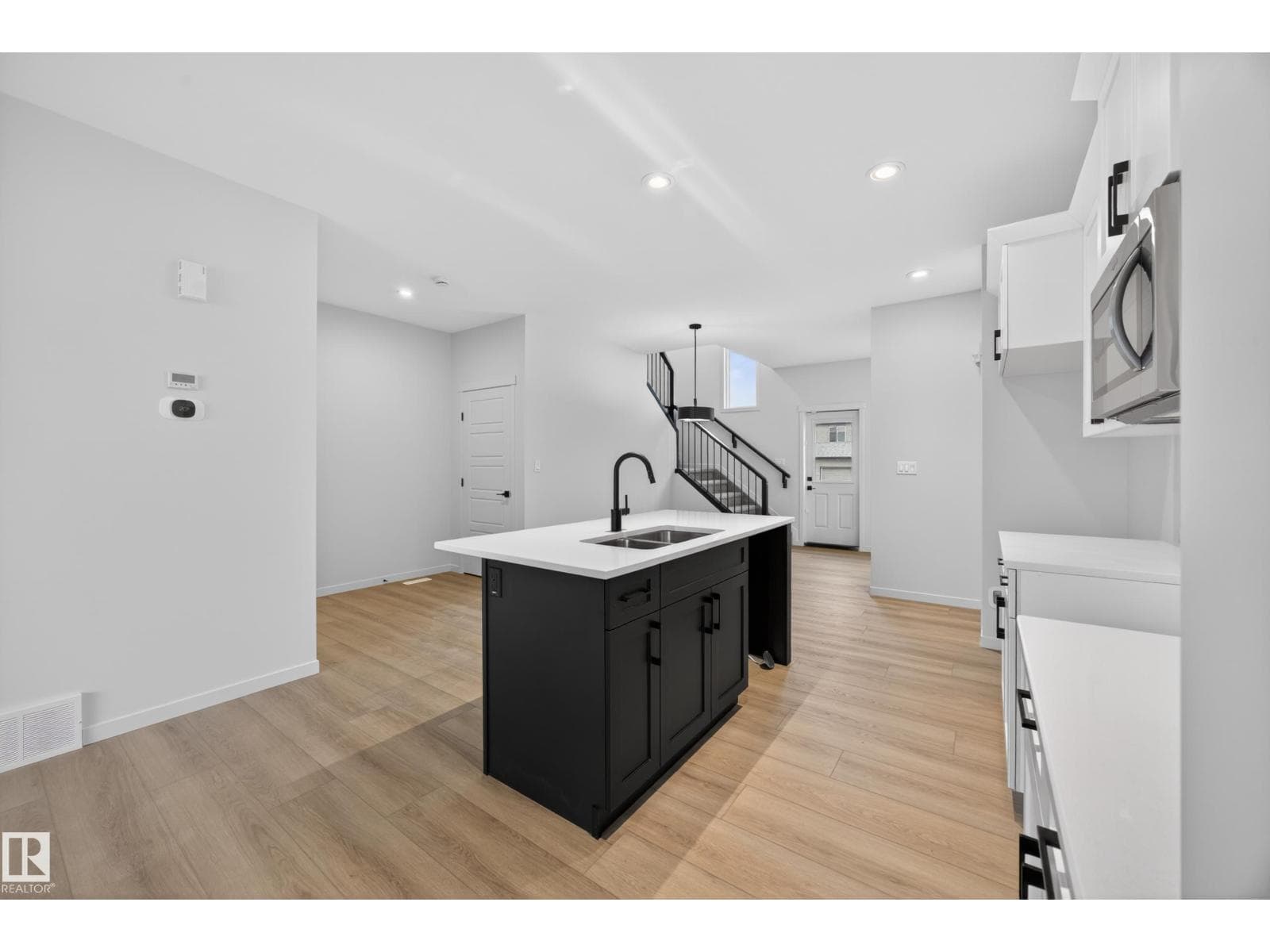 217 Wattle RD — photo 3