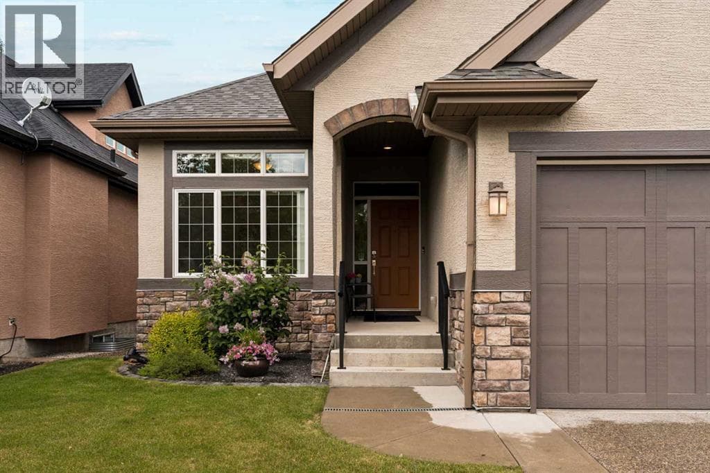 229 Elgin Estates Park SE — photo 2