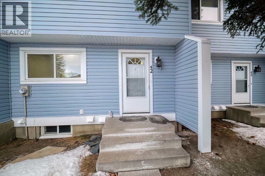 42, 195 Manora Place NE — photo 3