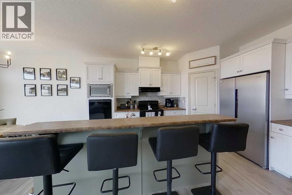 513 13 Street SE — photo 4