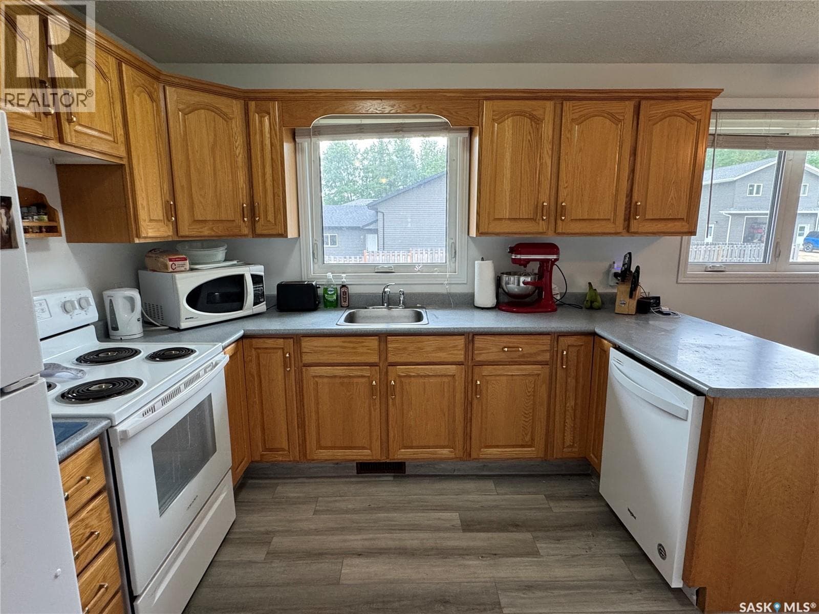 1504 Studer STREET — photo 2