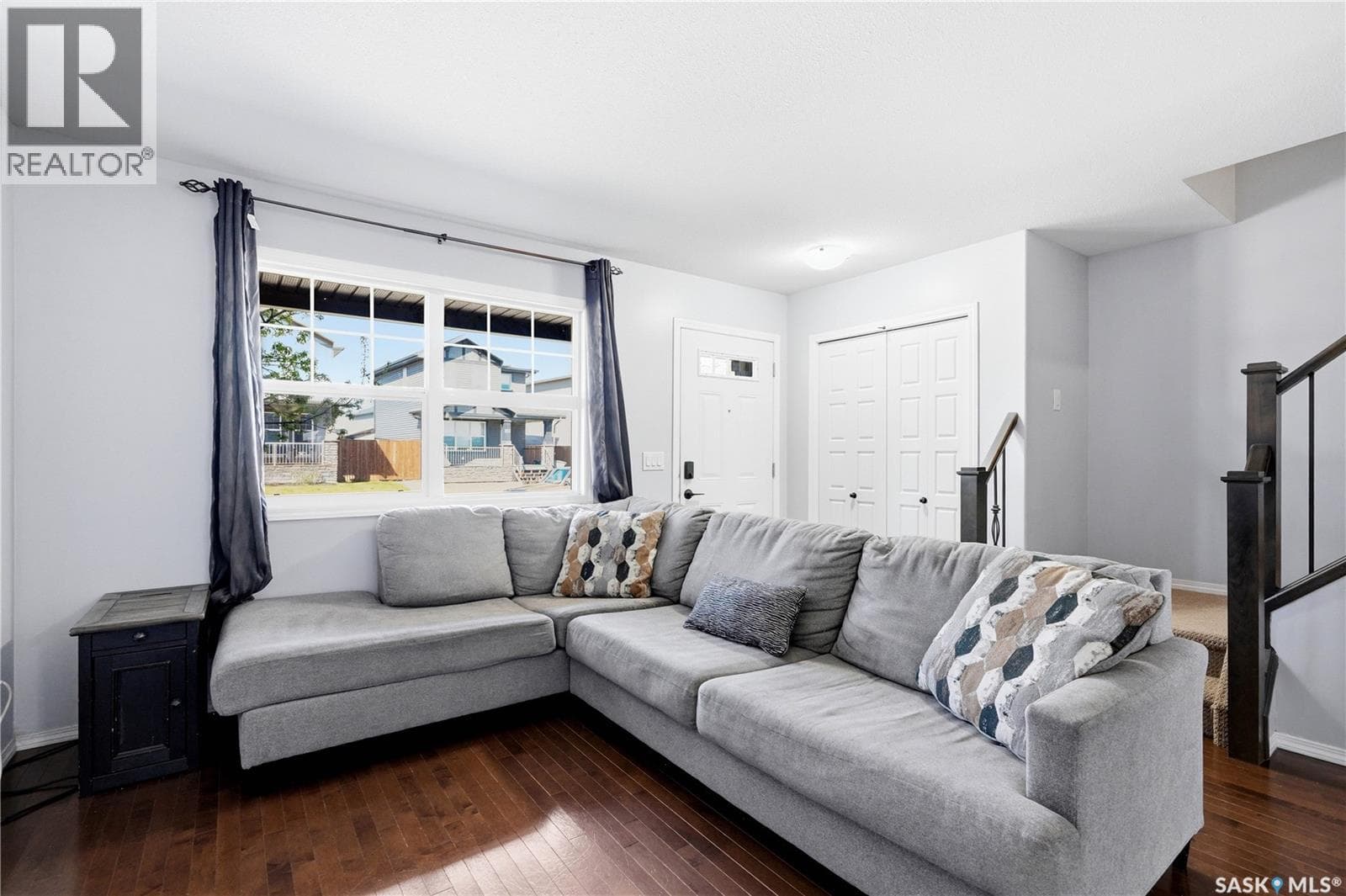224 Langlois WAY — photo 4
