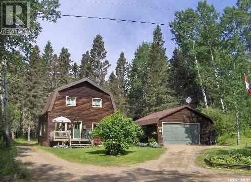 110 Deer Cres — photo 2